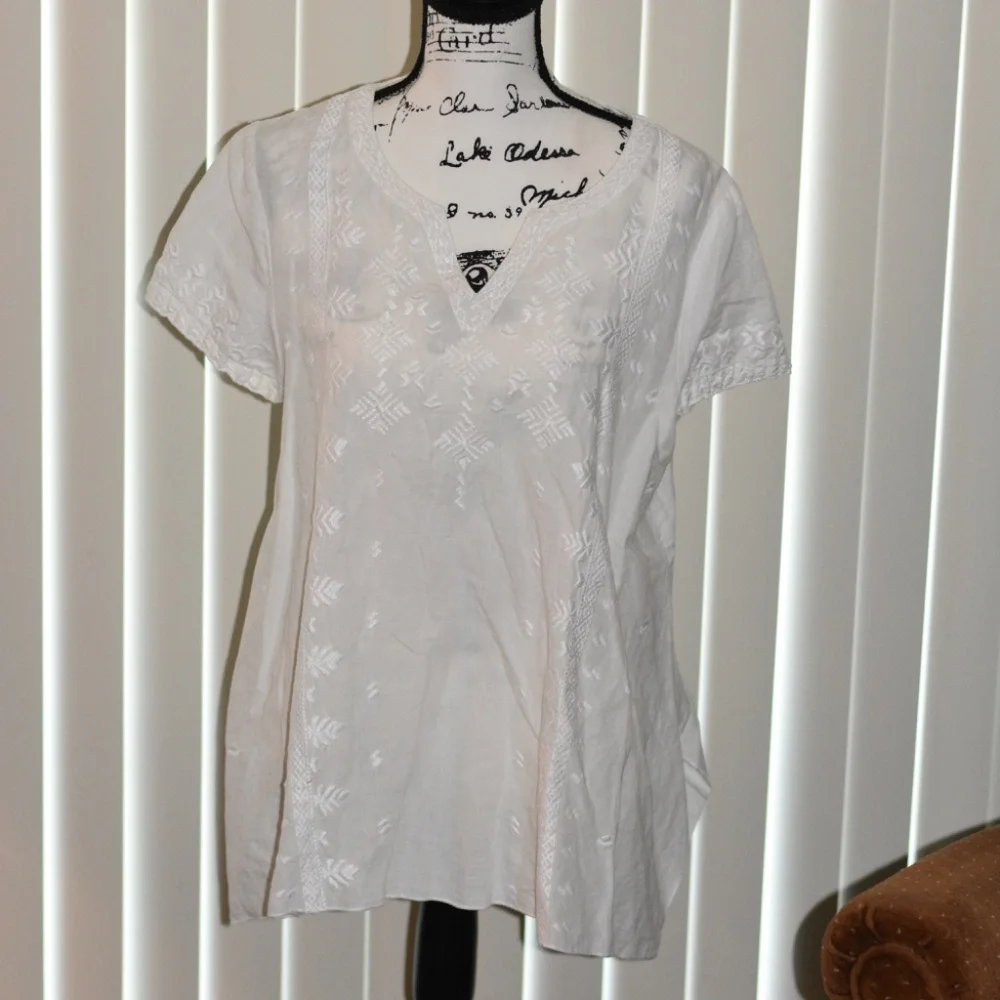 Tunic - Picture 8 of 8